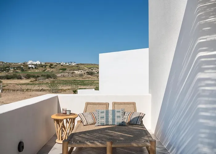 Athina Milos Suites